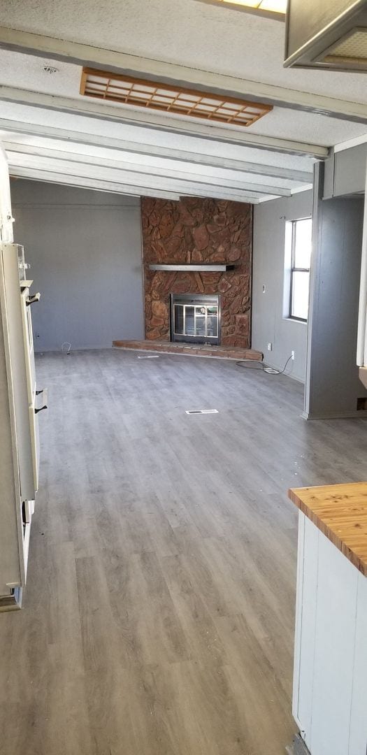 Building Photo - LARGE UPDATED MOBILE HOME  W A SHOP