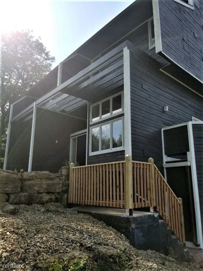 Building Photo - 5 br, 3 bath House - 1509 Alvamar Dr