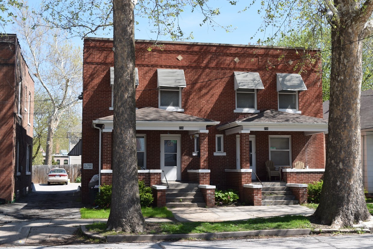 Building Photo - 716 E Washington Ave