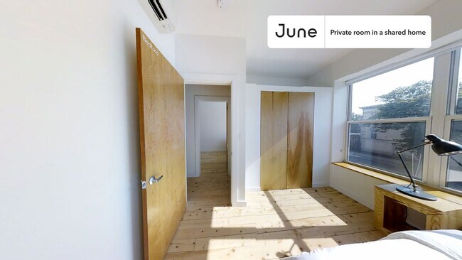 Foto del edificio - Room in Shared 4 bed/2 bath home in Prospect Lefferts Gardens