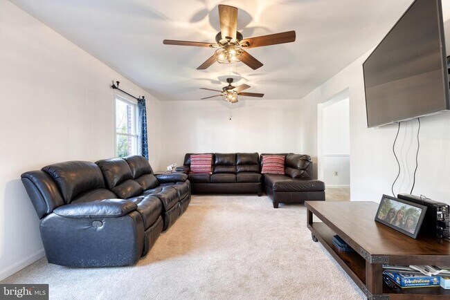 Foto del edificio - 10595 Blue Bell Way