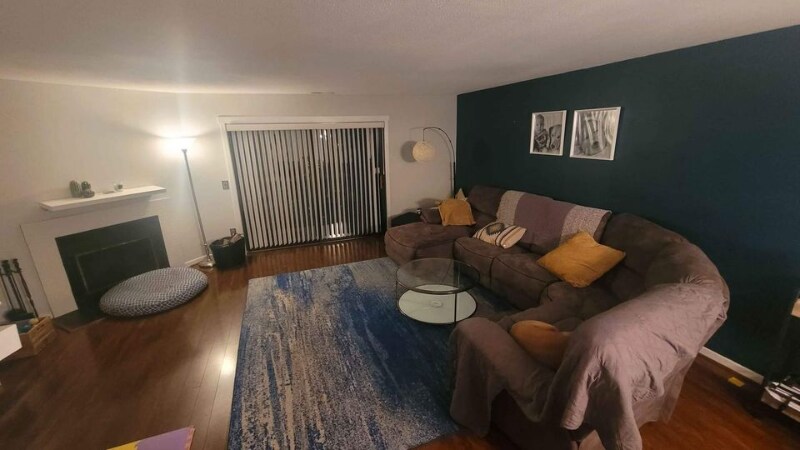 Primary Photo - 3 Oakwood Ave