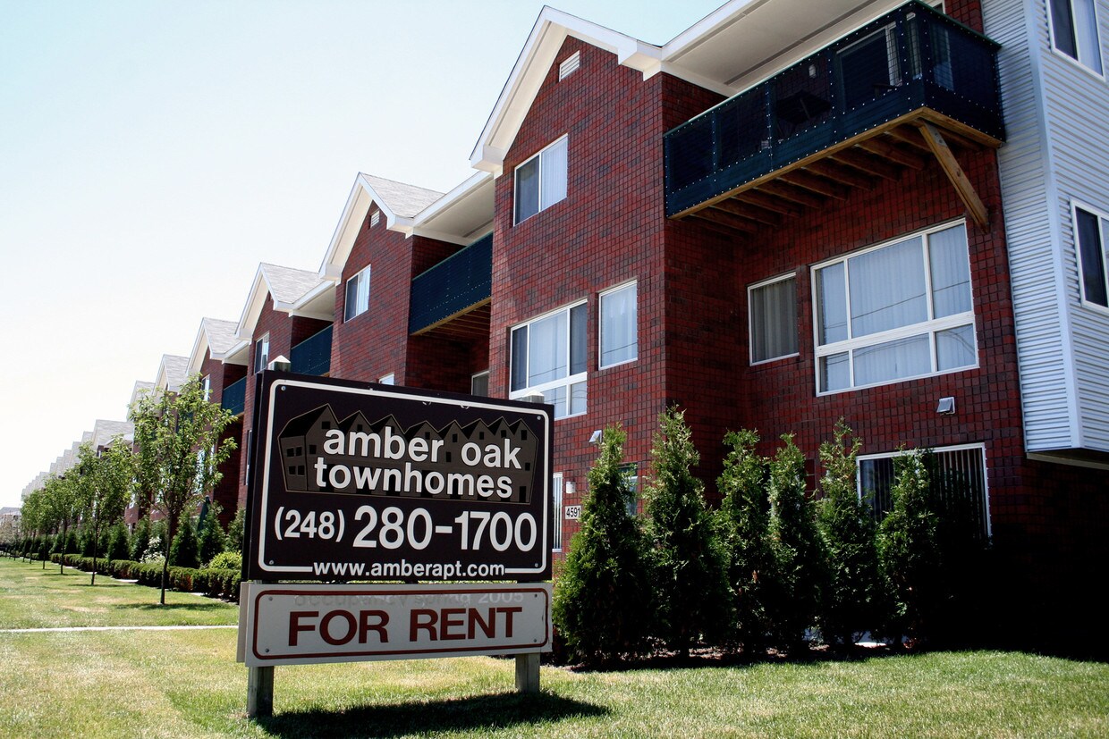 Amber Oak Townhomes Townhomes for Rent Royal Oak, MI
