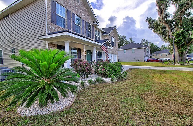 Foto del edificio - 290 Nashview Trail