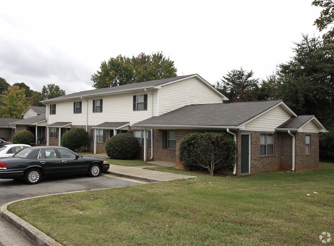 The Savoy Apartments Apartments in Cartersville, GA