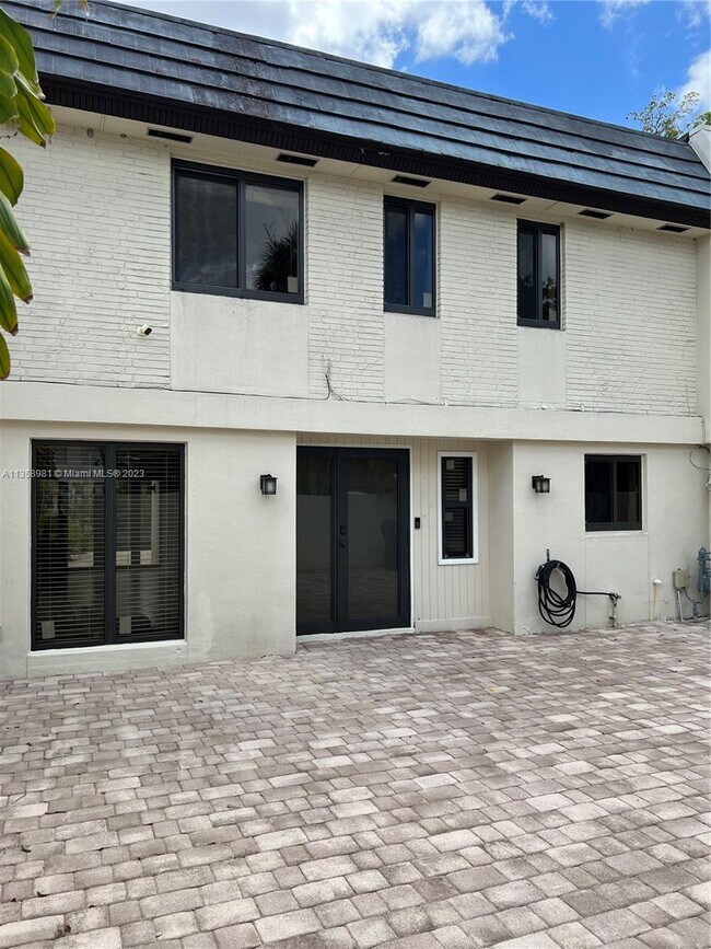 Building Photo - 6752 Crooked Palm Terrace