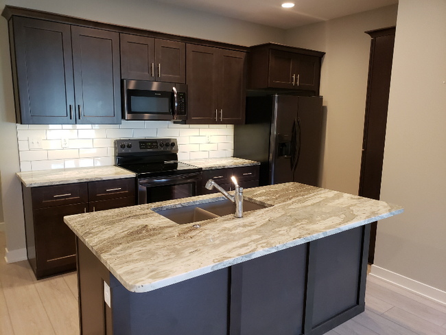 Foto del edificio - 3515 Holmes Park Rd