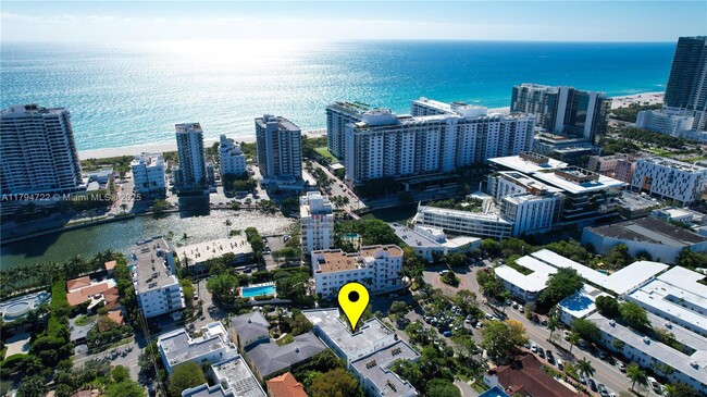 Foto del edificio - 2416 Flamingo Dr