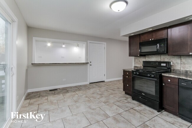 Foto del edificio - 4458 Poplar Ave