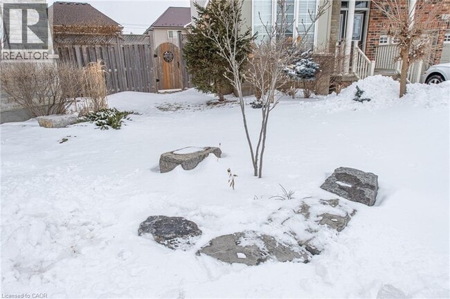 Building Photo - 921 Hideaway Ct