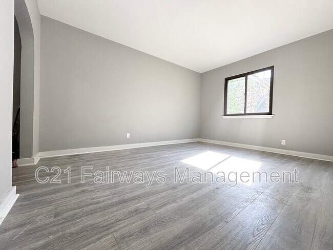 Foto del edificio - 10261 Center Hwy