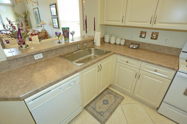 Foto del edificio - 7240 Cataluna Cir