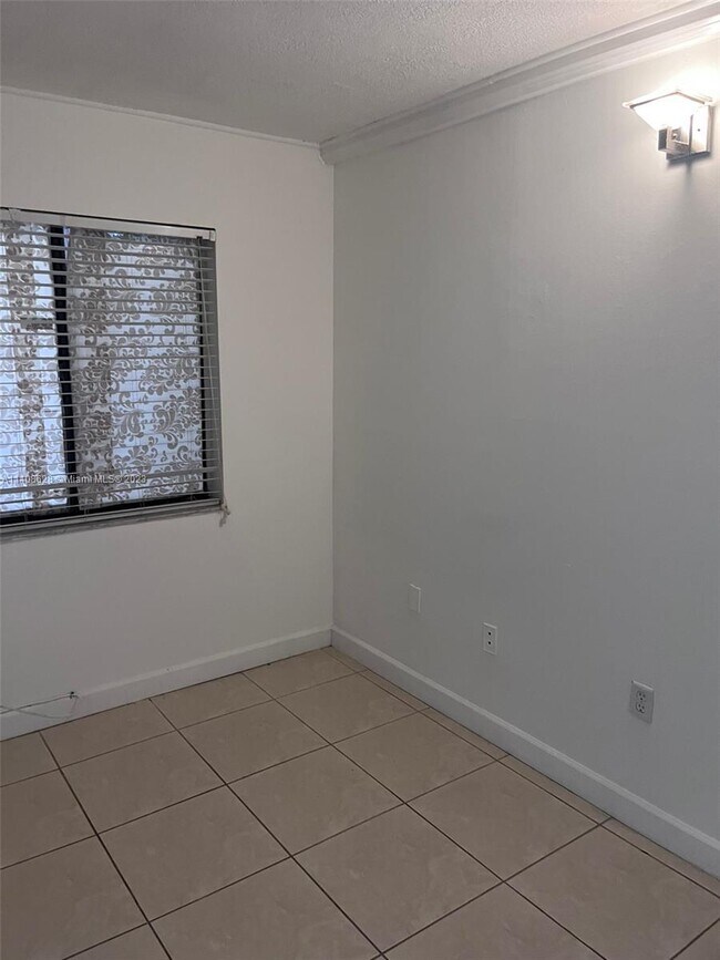 Building Photo - 8540 SW 133rd Avenue Rd