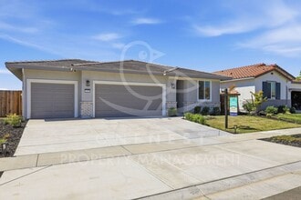 Building Photo - 1078 Camomile Dr