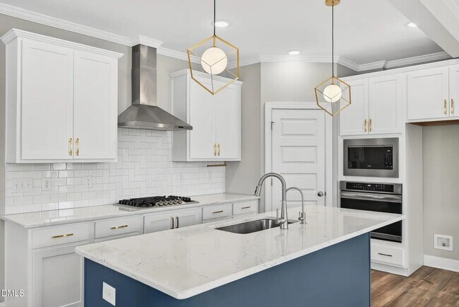 Foto del edificio - 90 Eagle Chase Dr