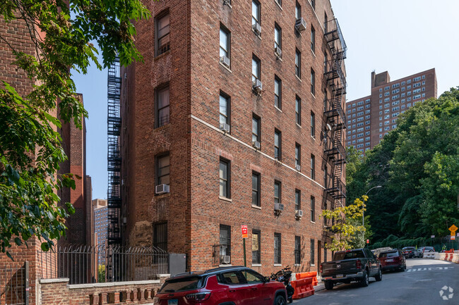 34 Hillside Ave - Apartments in New York, NY | Apartments.com