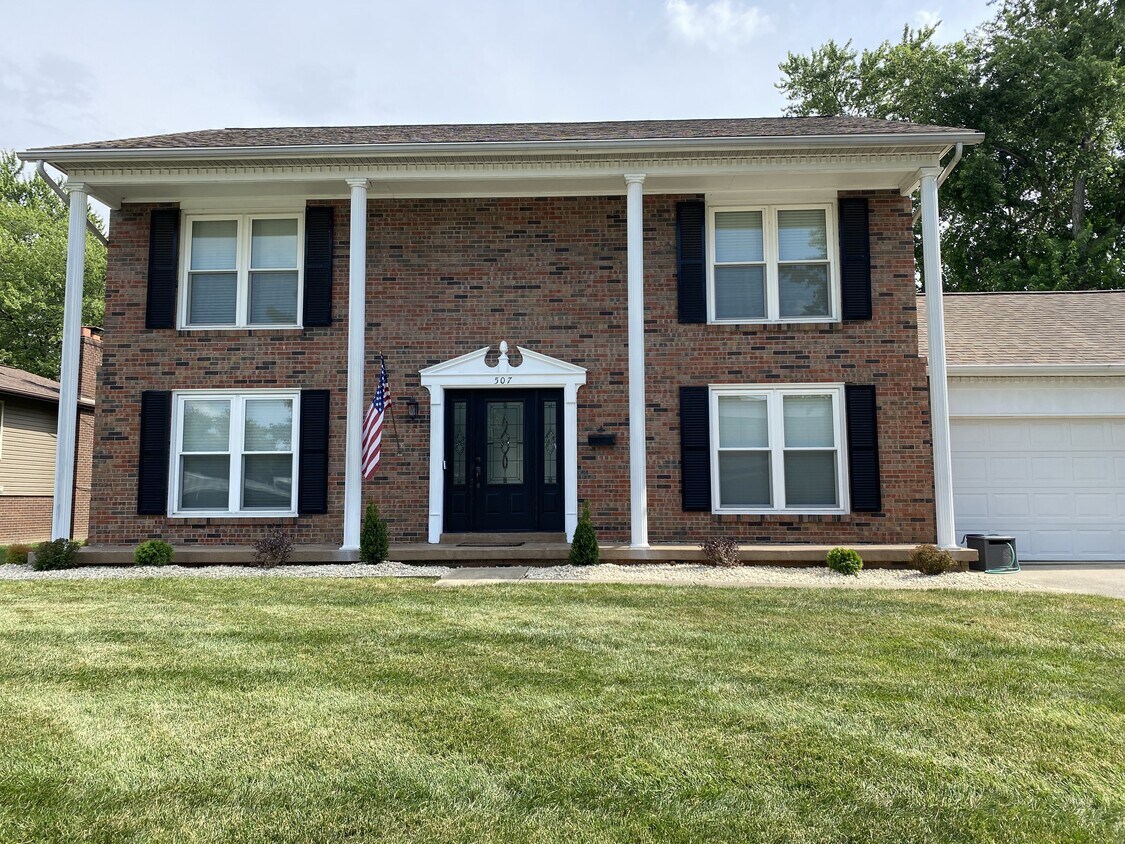 Primary Photo - 507 Emily Dr