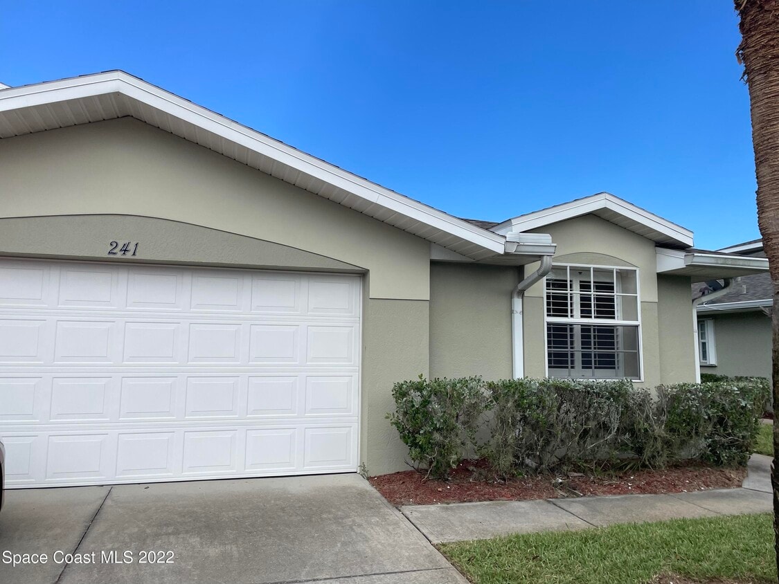 241 Prince William Ct, Satellite Beach, FL 32937 Townhome Rentals in Satellite Beach FL
