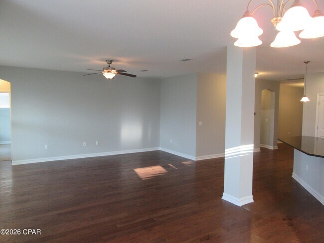 Foto del edificio - 315 Johnson Bayou Dr