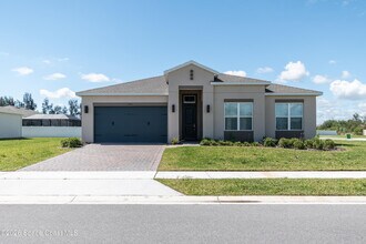 Building Photo - 3412 Armen Dr