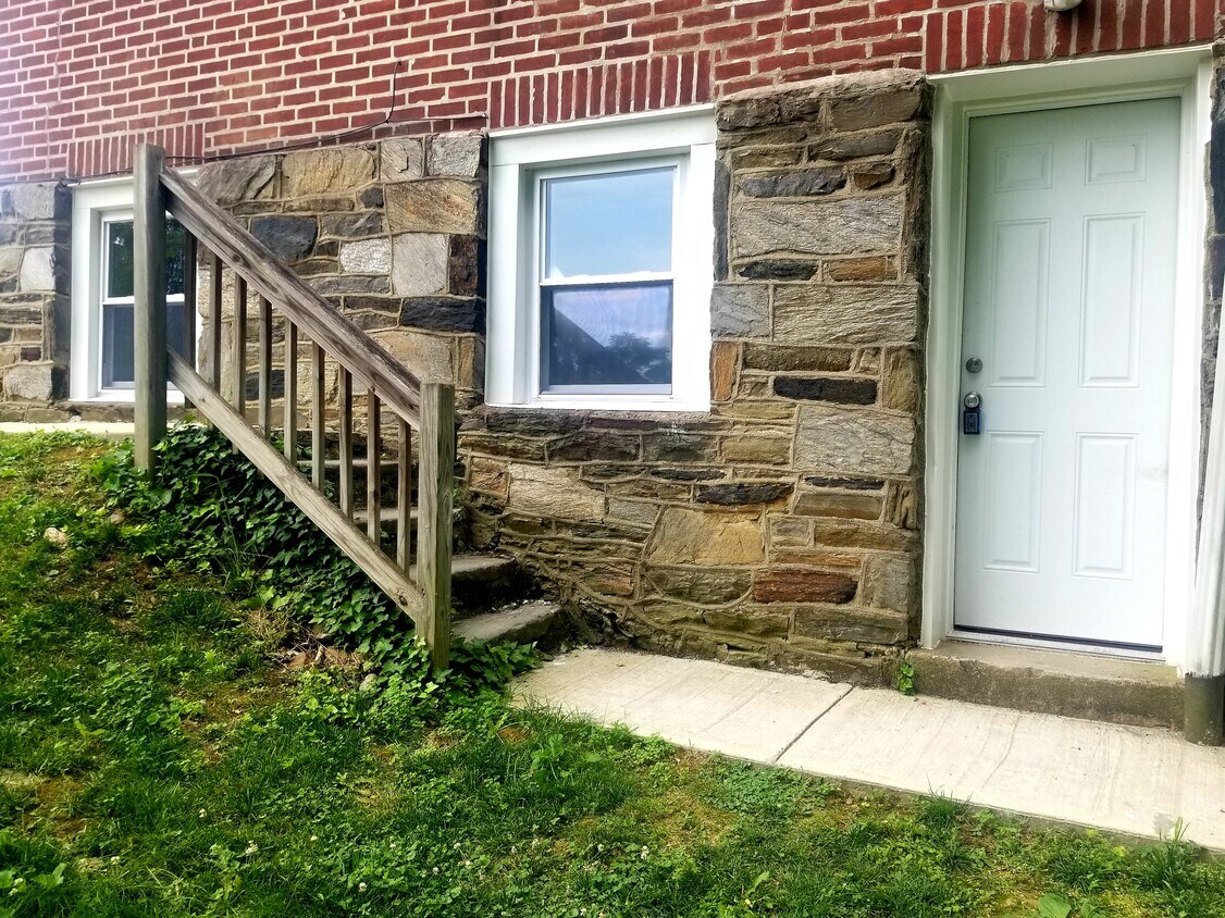 Primary Photo - 506 S Orange St