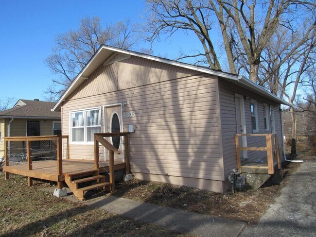 Building Photo - 4608 E 46th Street