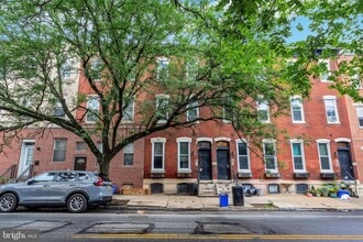 Building Photo - 1927 Christian St