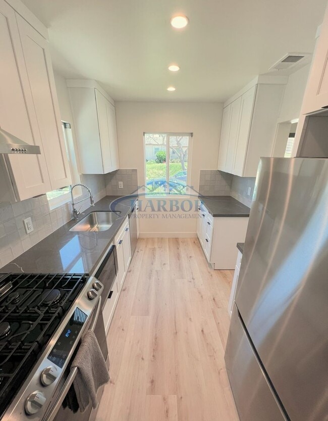 Foto del edificio - 2059 Jaybrook Dr