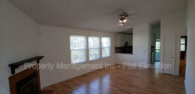 Building Photo - 11541 E 1st Ave