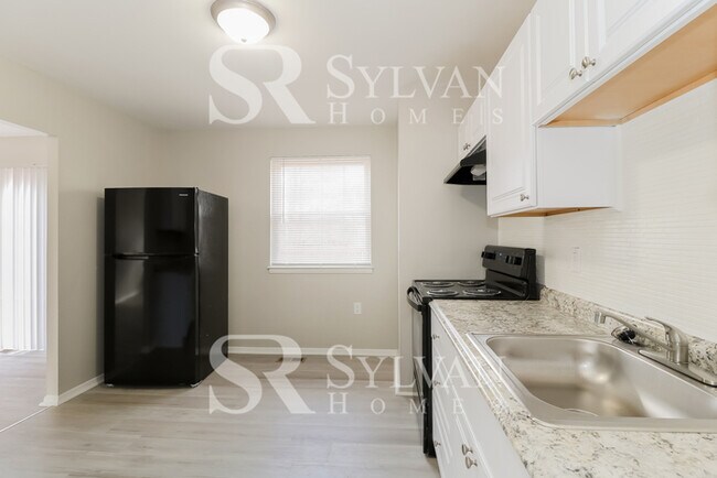 Building Photo - Spacious 6 bedroom home in Randallstown!