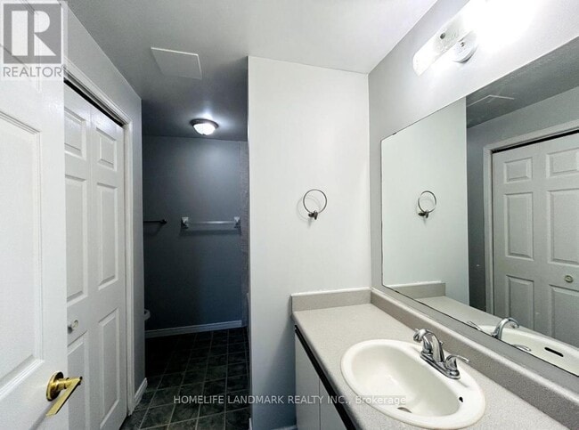 Building Photo - 212 Ways Bay Dr