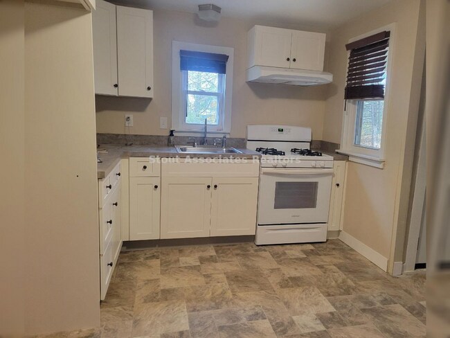 Foto del edificio - 349 N Centre Ave