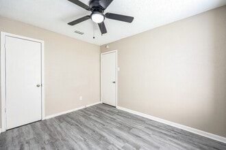 Building Photo - 11510 Teaside Dr