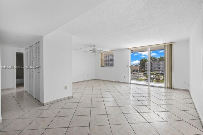 Building Photo - 14185 SW 87th St