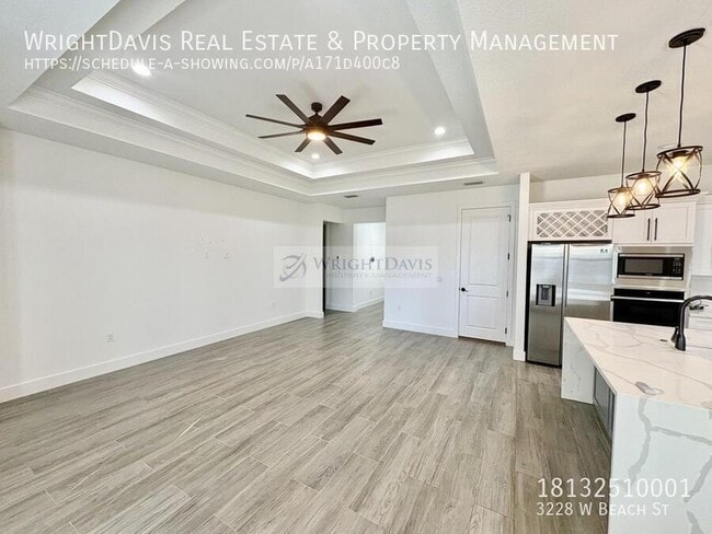 Foto del edificio - 3228 W Beach St