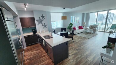 Building Photo - 500 Brickell Ave