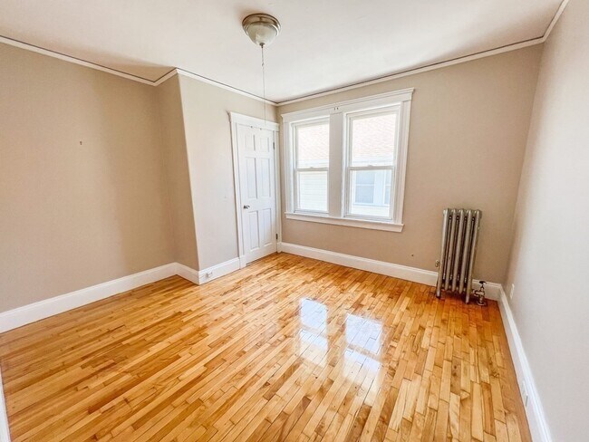 Foto del edificio - 62 Woods Ave