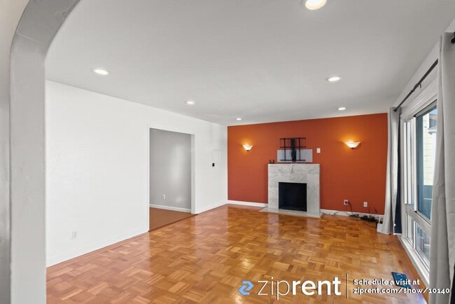 Building Photo - 551 Elm Ave