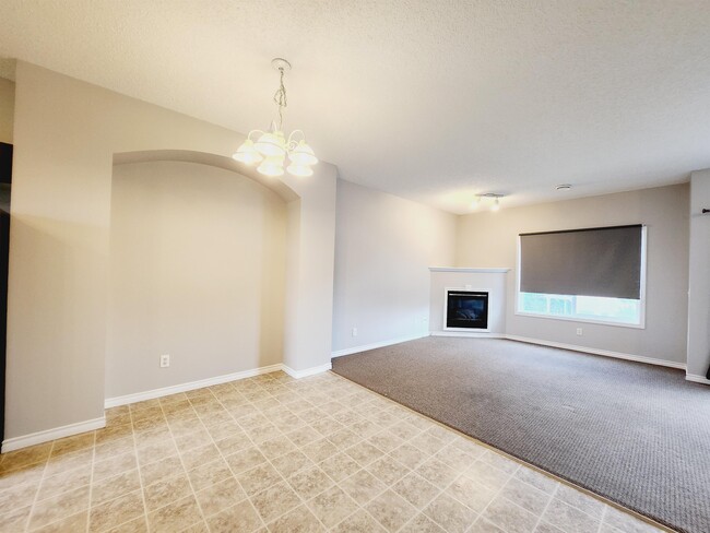 Building Photo - 3010-3033 33 Ave NW