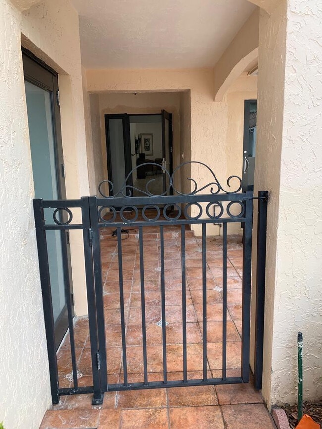 Foto del edificio - 21236 Harbor Way