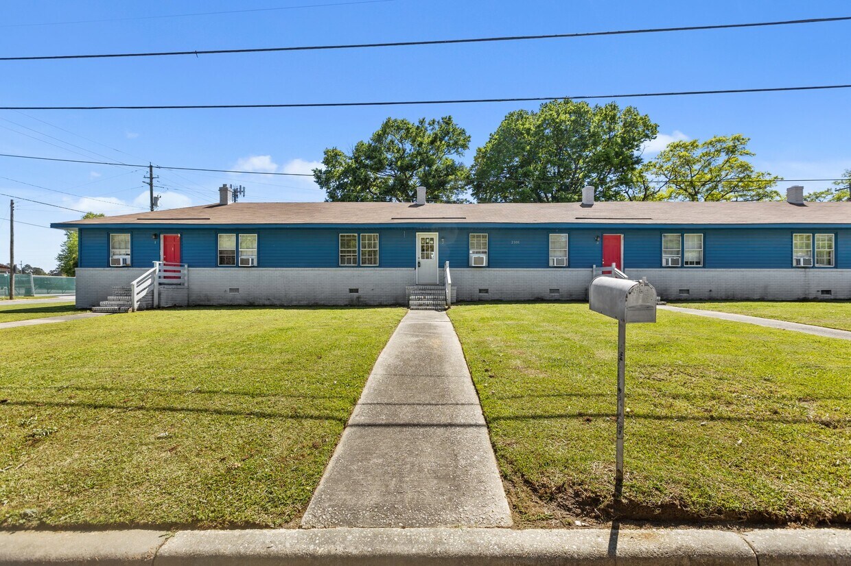 2101 Montclair Dr, Greenville, NC 27834 2101 Montclair Dr Greenville