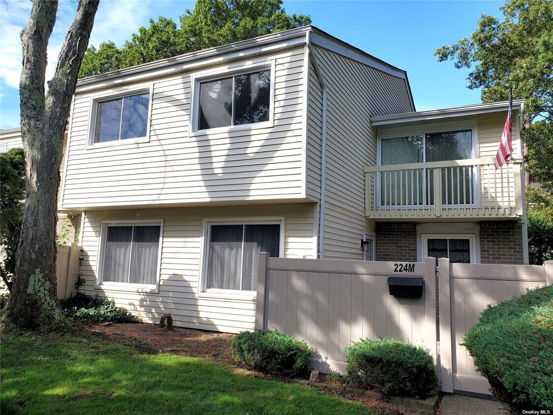 Primary Photo - 224M Springmeadow Dr