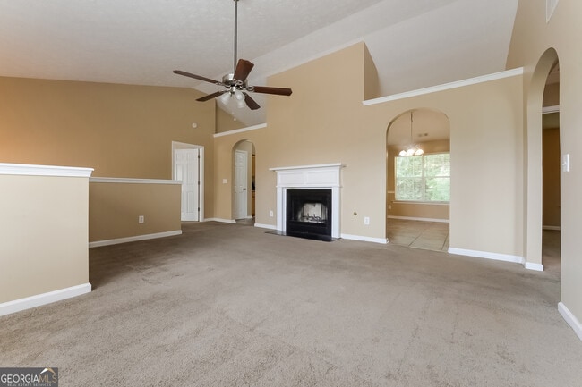 Building Photo - 1488 Buckingham Pl