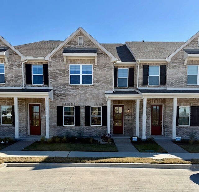 Foto del edificio - 1516 Solterra Blvd