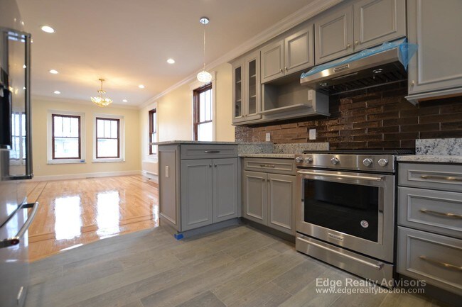 Building Photo - 46 Gerrish St