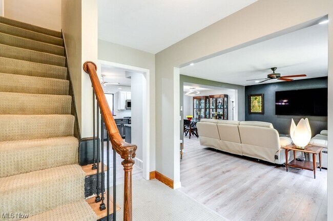 Foto del edificio - 896 Cliffside Dr