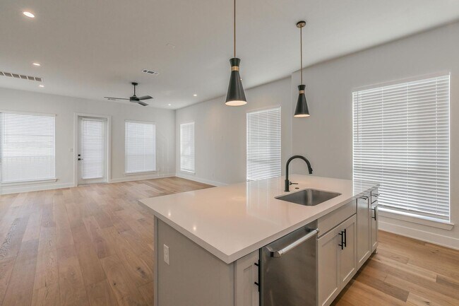 Foto del edificio - Excellent 3 bedroom 2.5 bath in Arlington