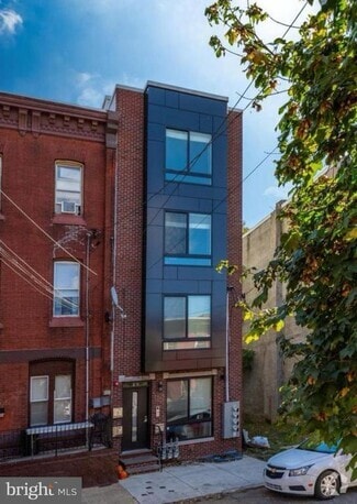 Building Photo - 1925 N Marshall St