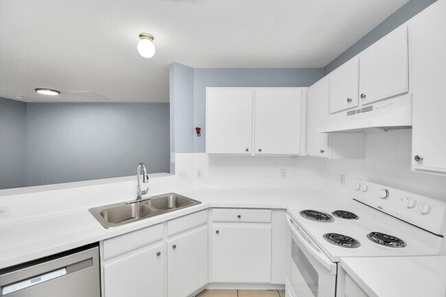 Foto del edificio - 10403 Shadow Oaks Dr