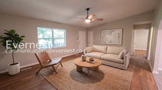 Photo - 3 Bed/2 Bath Home with Fenced Yard / Available Now!